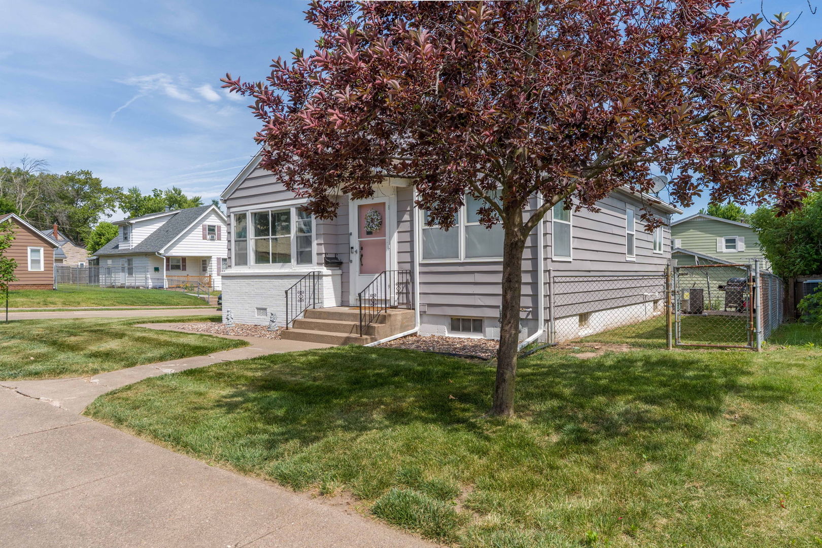 716 22nd Avenue North Clinton, IA 52732 - Photo 23 of 32