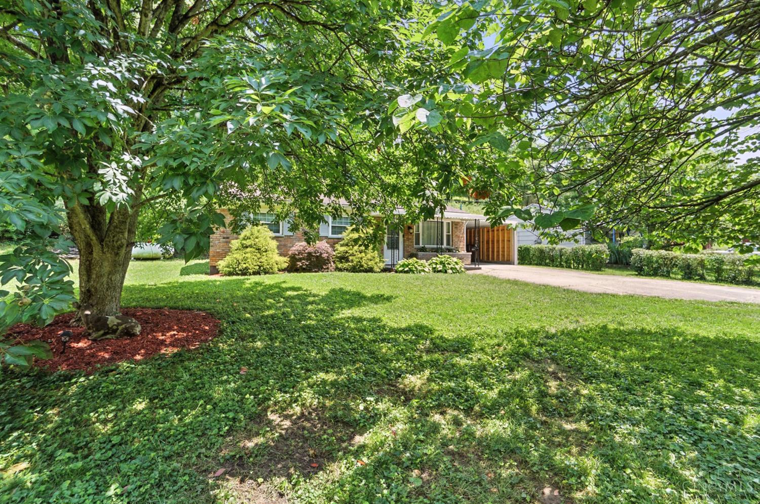 7104 Wesselman Road Cleves, OH 45002 - Photo 4 of 42
