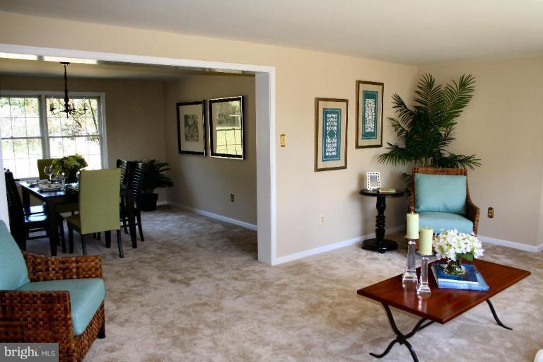 29112 Ridge Road Mount Airy, MD 21771 - Photo 9 of 26 Family Room