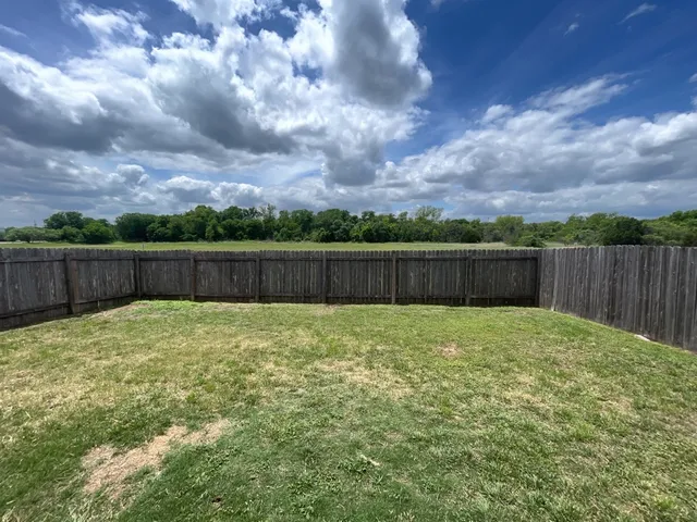 $1,825 | 7505 Cedar Edge Drive, Austin, TX 78744