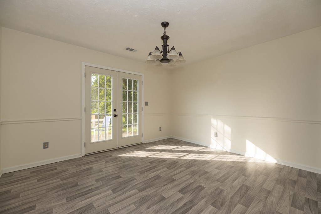 427 Lee Road Phenix City, AL 36870 - Photo 9 of 20