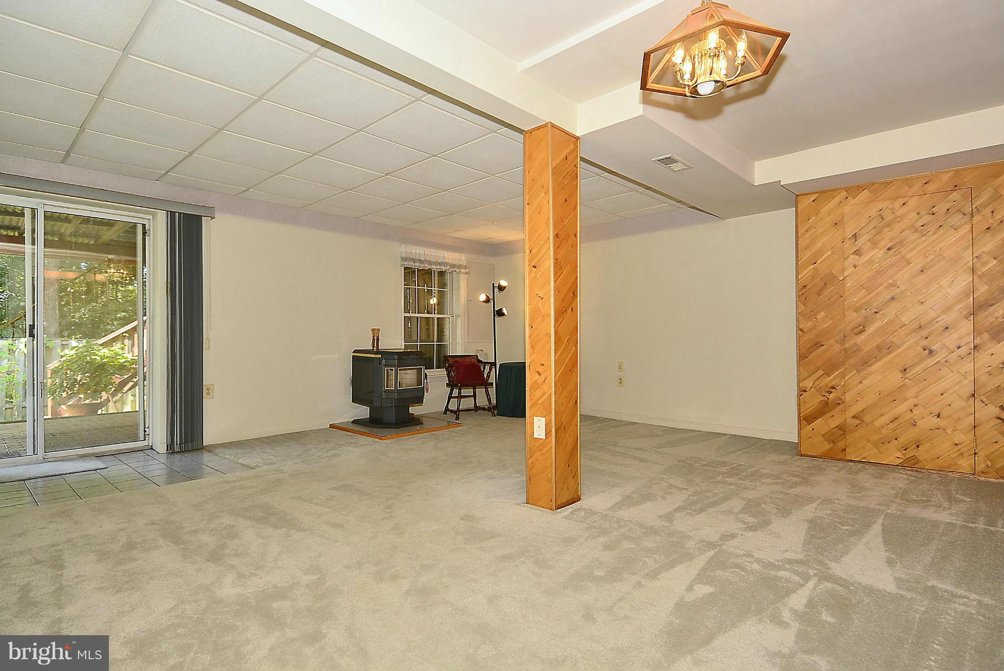 6277 Rathlin Drive Springfield, VA 22152 - Photo 16 of 30 a view of an empty room and a window