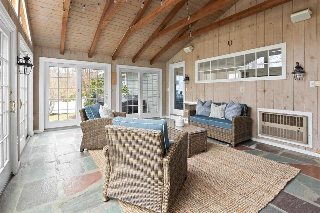 1 Hitching Post Lane Hingham, MA 02043 - Photo 13 of 37