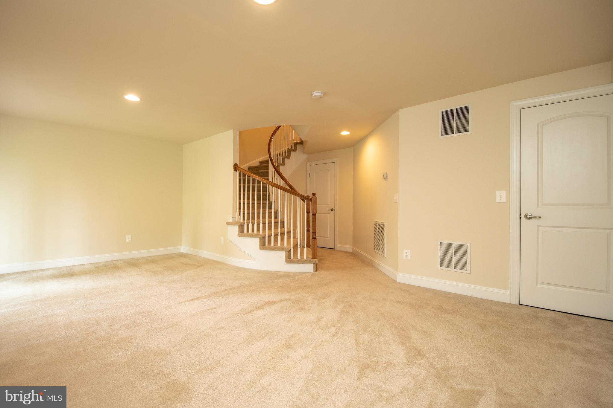22199 Falling Terrace Ashburn, VA 20148 - Photo 14 of 58 a view of an empty room