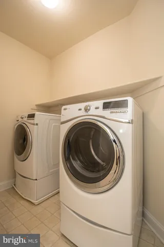 a view of building with a street