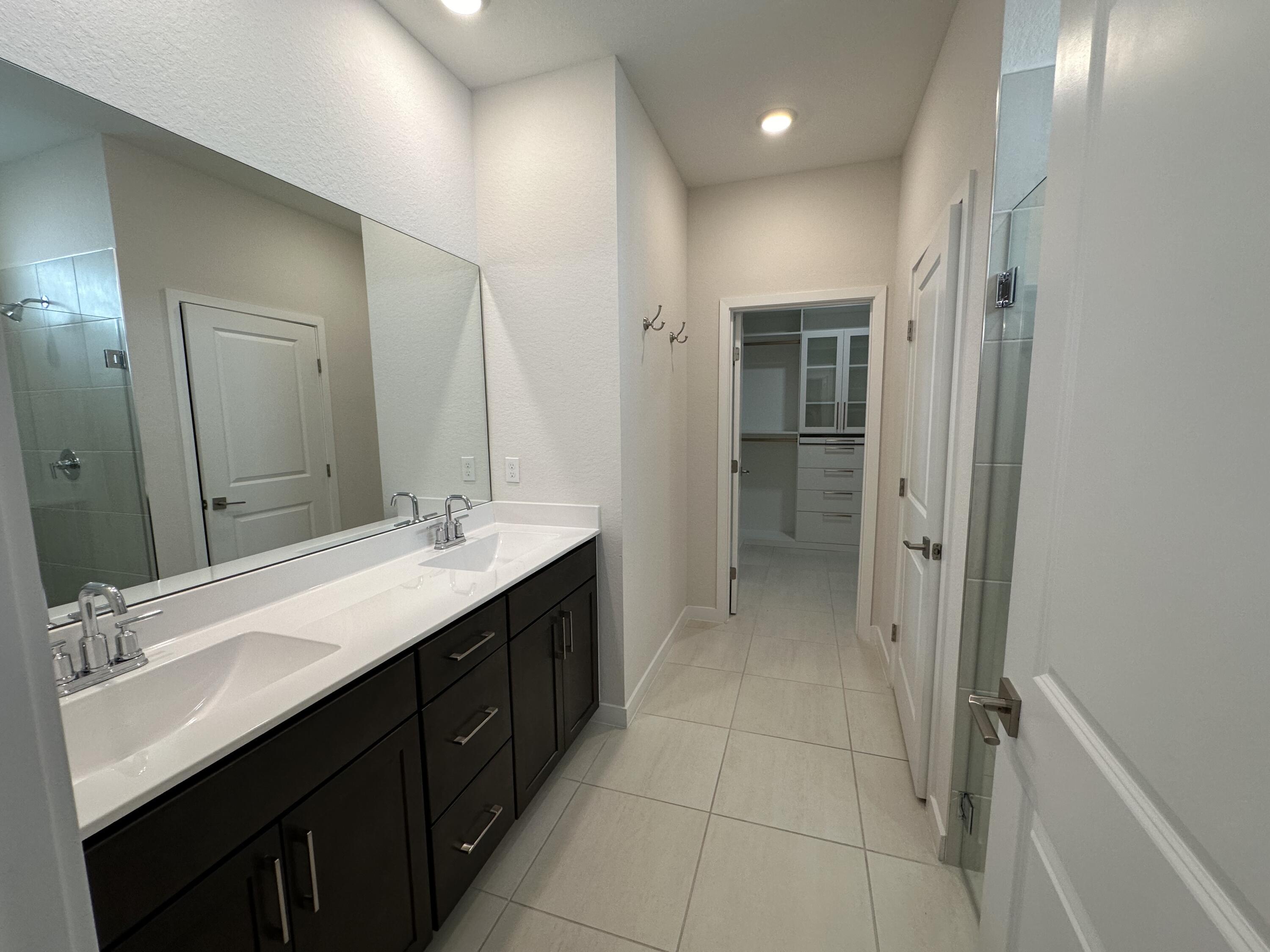 7078 Rockwood Road Jupiter, FL 33458 - Photo 10 of 18 Master Bathroom