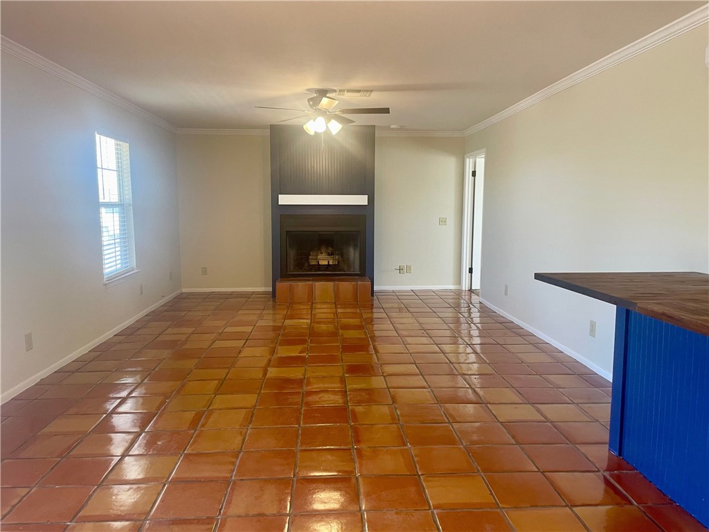 7879 Chestnut Road Beeville, TX 78102 - Photo 8 of 40