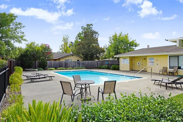 $828,000 | 1639 San Vicente Avenue, Napa, CA 94558