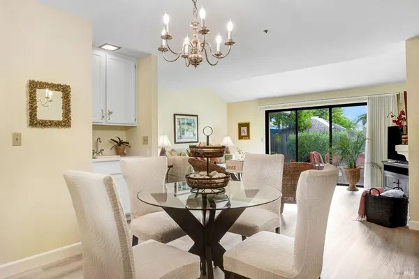 $828,000 | 1639 San Vicente Avenue, Napa, CA 94558
