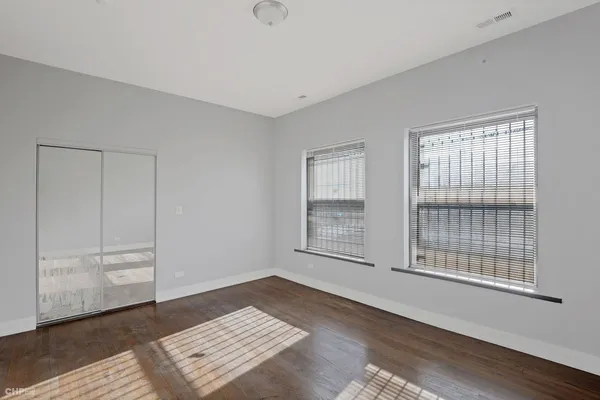 $3,695 | 4359 South King Drive, Unit 3, Chicago, IL 60653