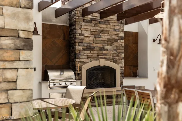 $5,000 | 15275 Grn Acrs Avenue, Unit 323, Punta Gorda, FL 33982