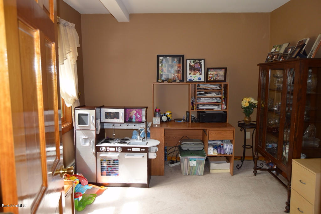 405 Notch Road North Adams, MA 01247 - Photo 18 of 37 fullviewoffice