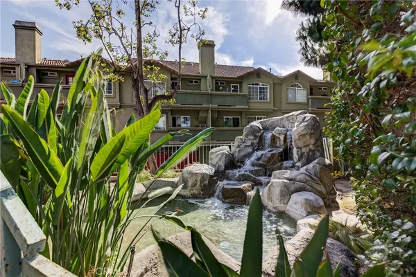 $500,000 | 8320 South Somerset Ranch Road, Unit D, Paramount, CA 90723