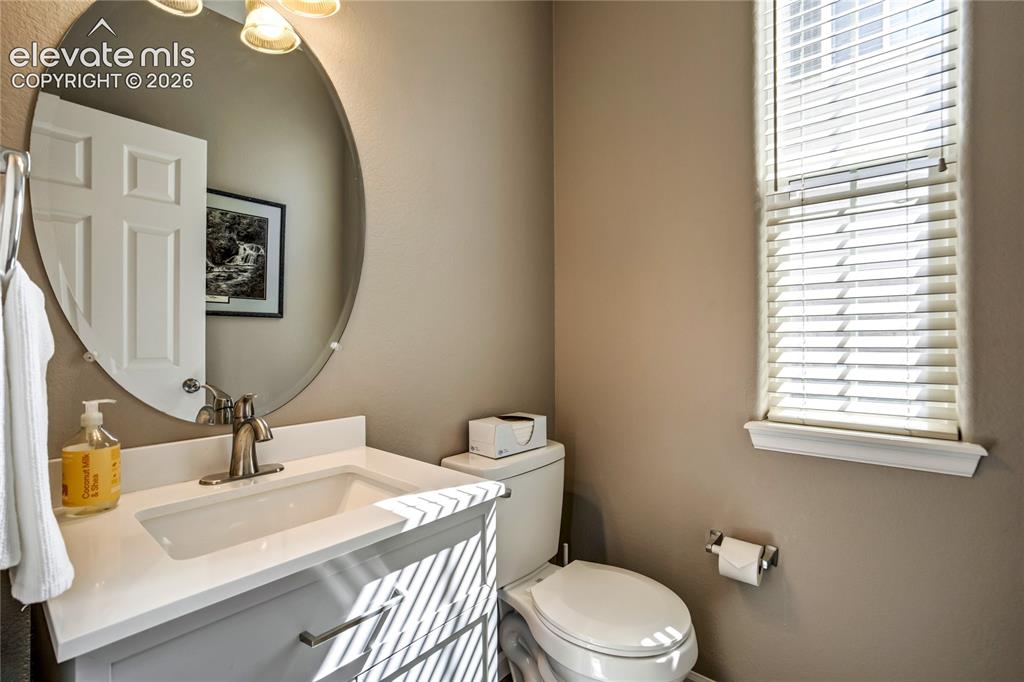 3931 Diamond Ridge View Colorado Springs, CO 80918 - Photo 18 of 47 Gallery Image 18