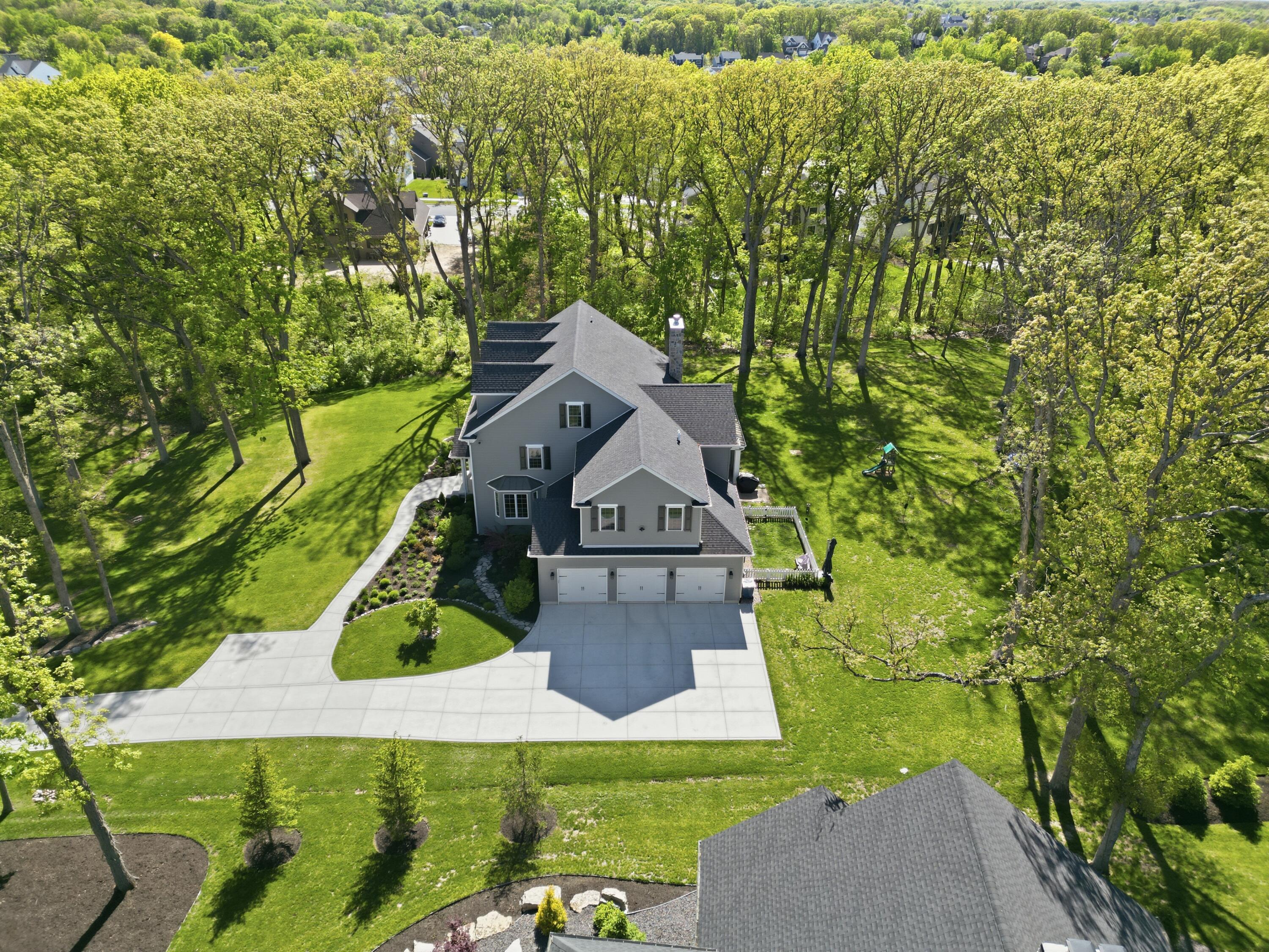 804 Shannon Drive Crown Point, IN 46307 - Photo 72 of 79 an aerial view of a house with a yard