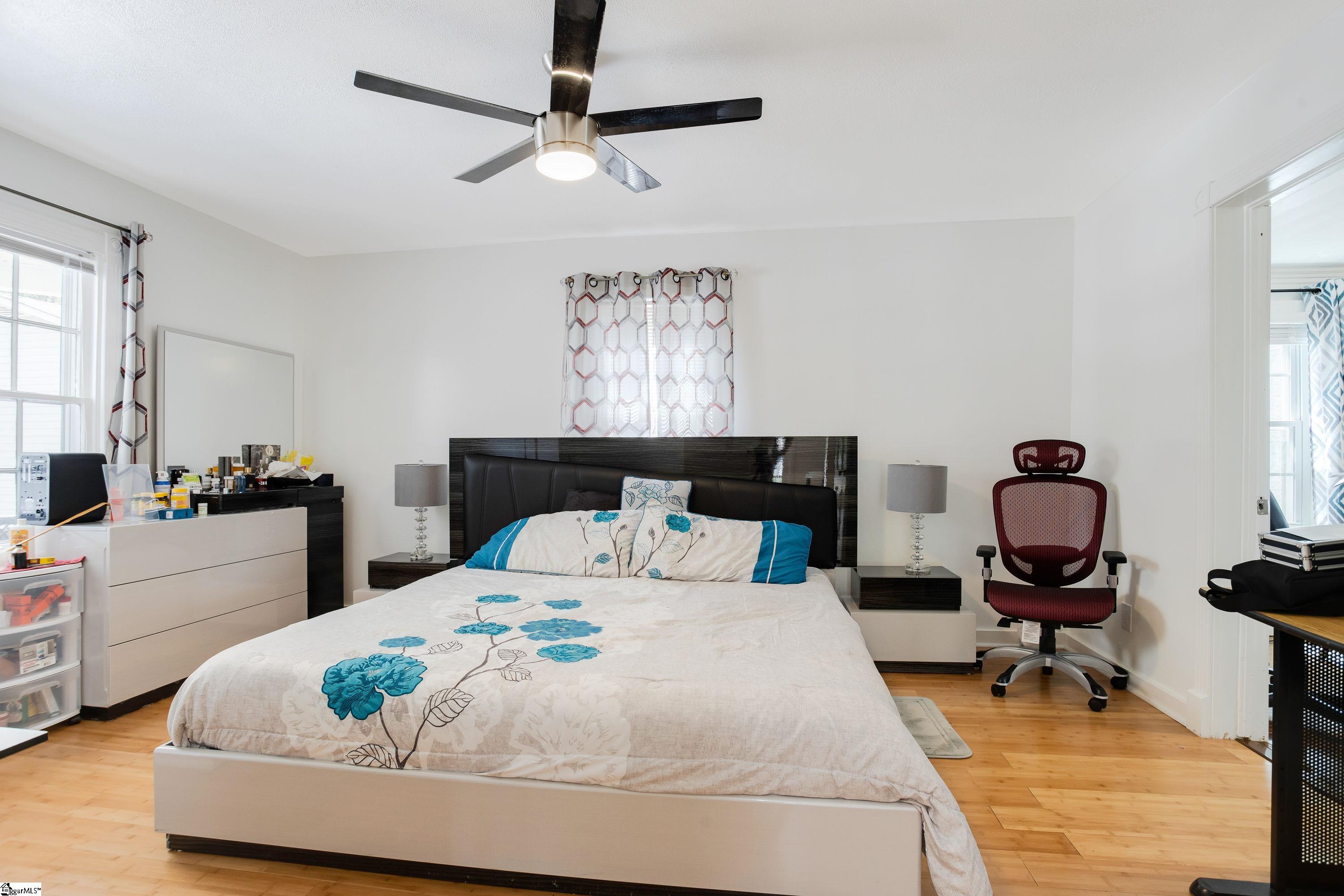 809 Farrs Bridge Road Greenville, SC 29611 - Photo 16 of 34 Gallery Image 16