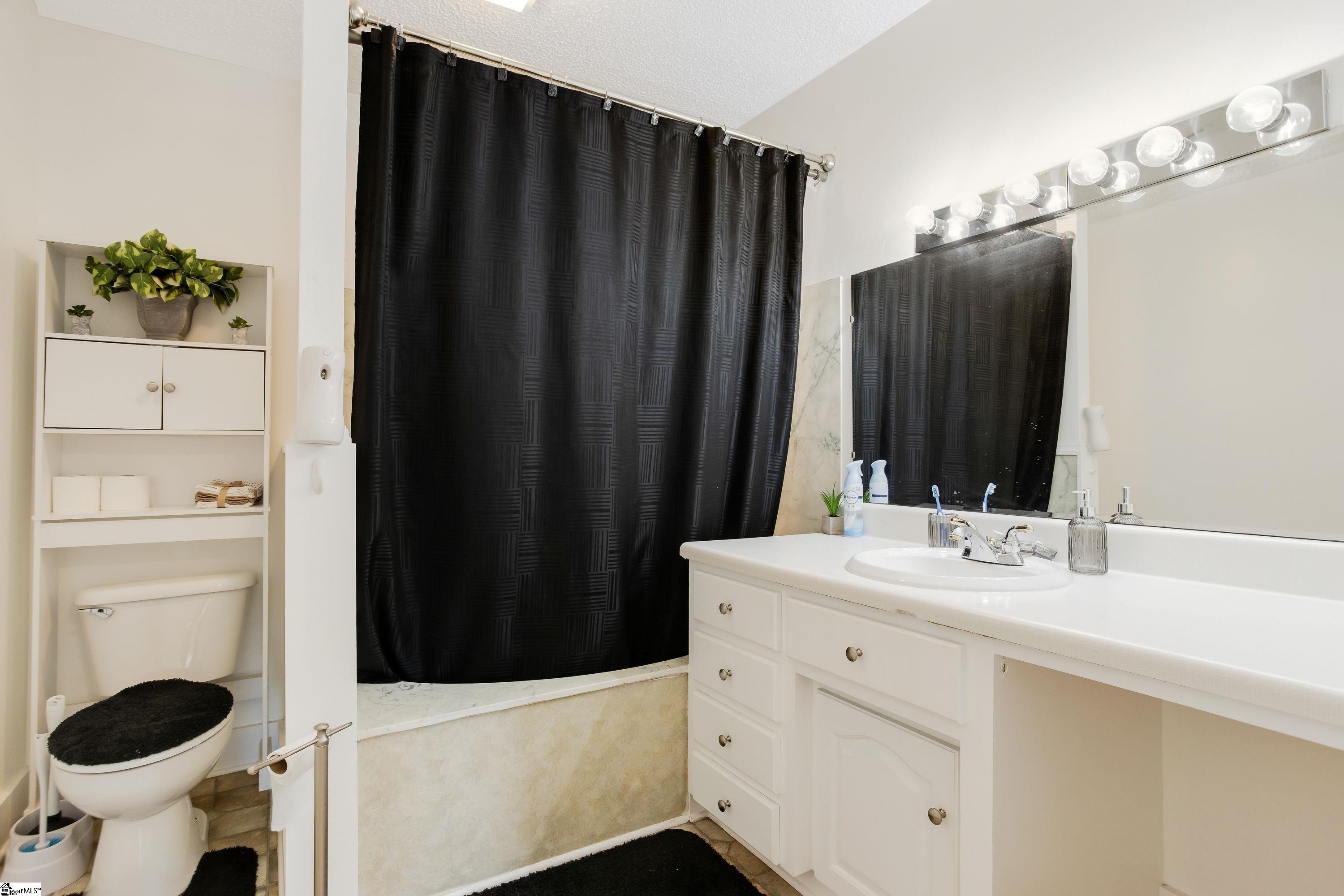 809 Farrs Bridge Road Greenville, SC 29611 - Photo 28 of 34 Gallery Image 28