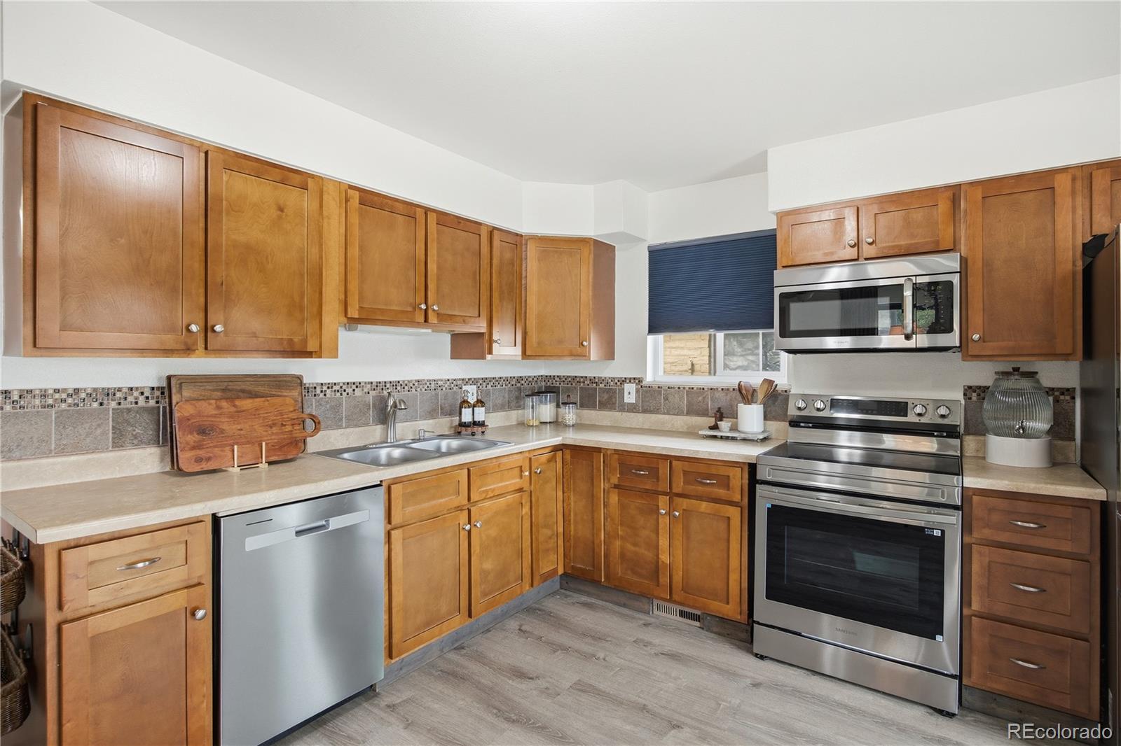 710 4th Street Bennett, CO 80102 - Photo 11 of 35