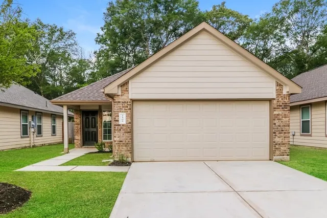 $1,840 | 2508 North Lina Court, Conroe, TX 77301
