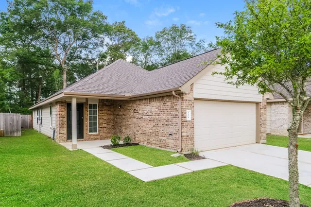$1,840 | 2508 North Lina Court, Conroe, TX 77301