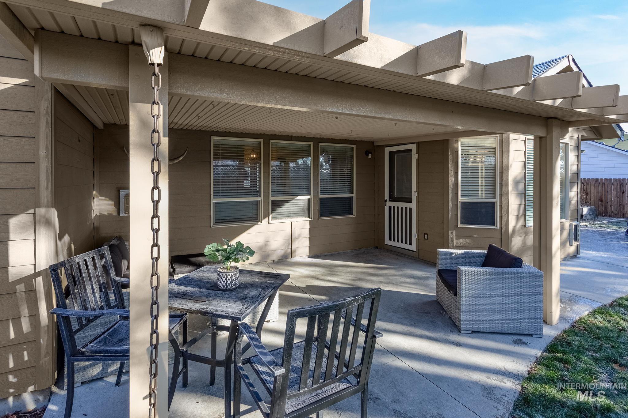 2217 East Satterfield Street Meridian, ID 83646 - Photo 26 of 33 View of patio featuring outdoor dining area