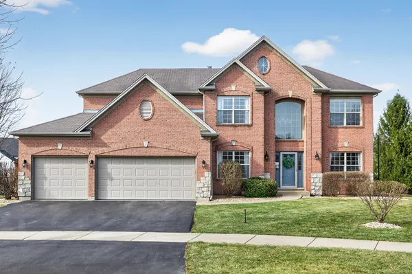 $524,000 | 368 Kingsbury Drive, DeKalb, IL 60115