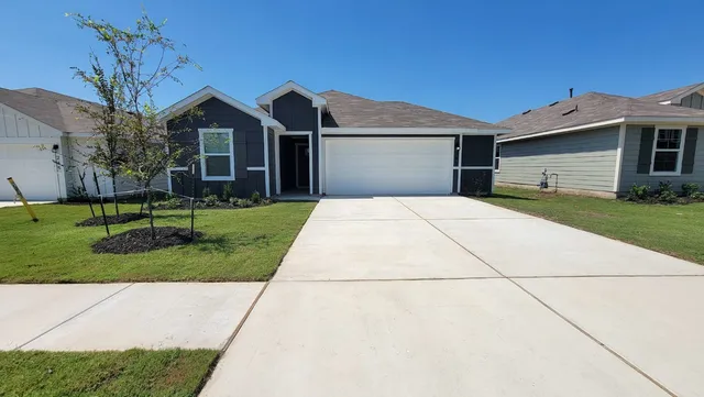 $1,900 | 245 Texoma Street, Kyle, TX 78640