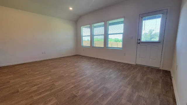 $1,900 | 245 Texoma Street, Kyle, TX 78640