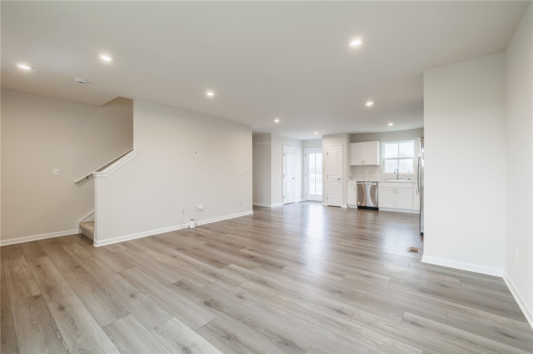 259 Nevins Road Henrietta, NY 14467 - Photo 3 of 21