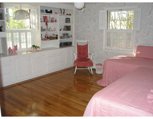 11 Rayfield Road Marshfield, MA 02050 - Photo 4 of 18 Gallery Image 4