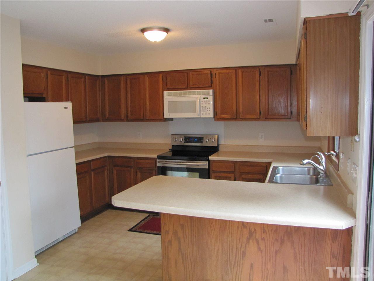 4352 Hunters Club Drive Raleigh, NC 27606 - Photo 4 of 14