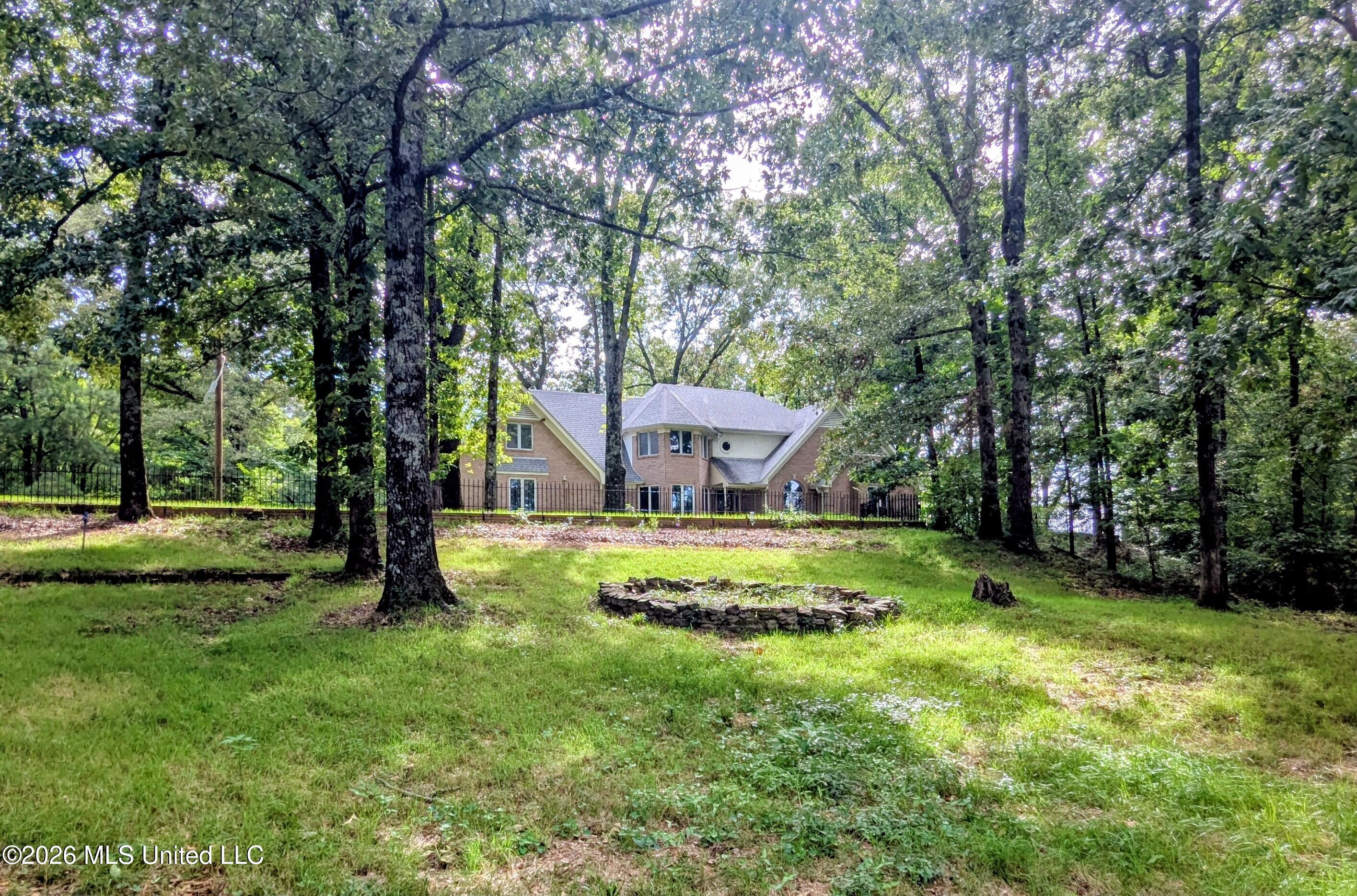 237 Highway 51 Hernando, MS 38632 - Photo 1 of 49 237 Hwy 51 S 2