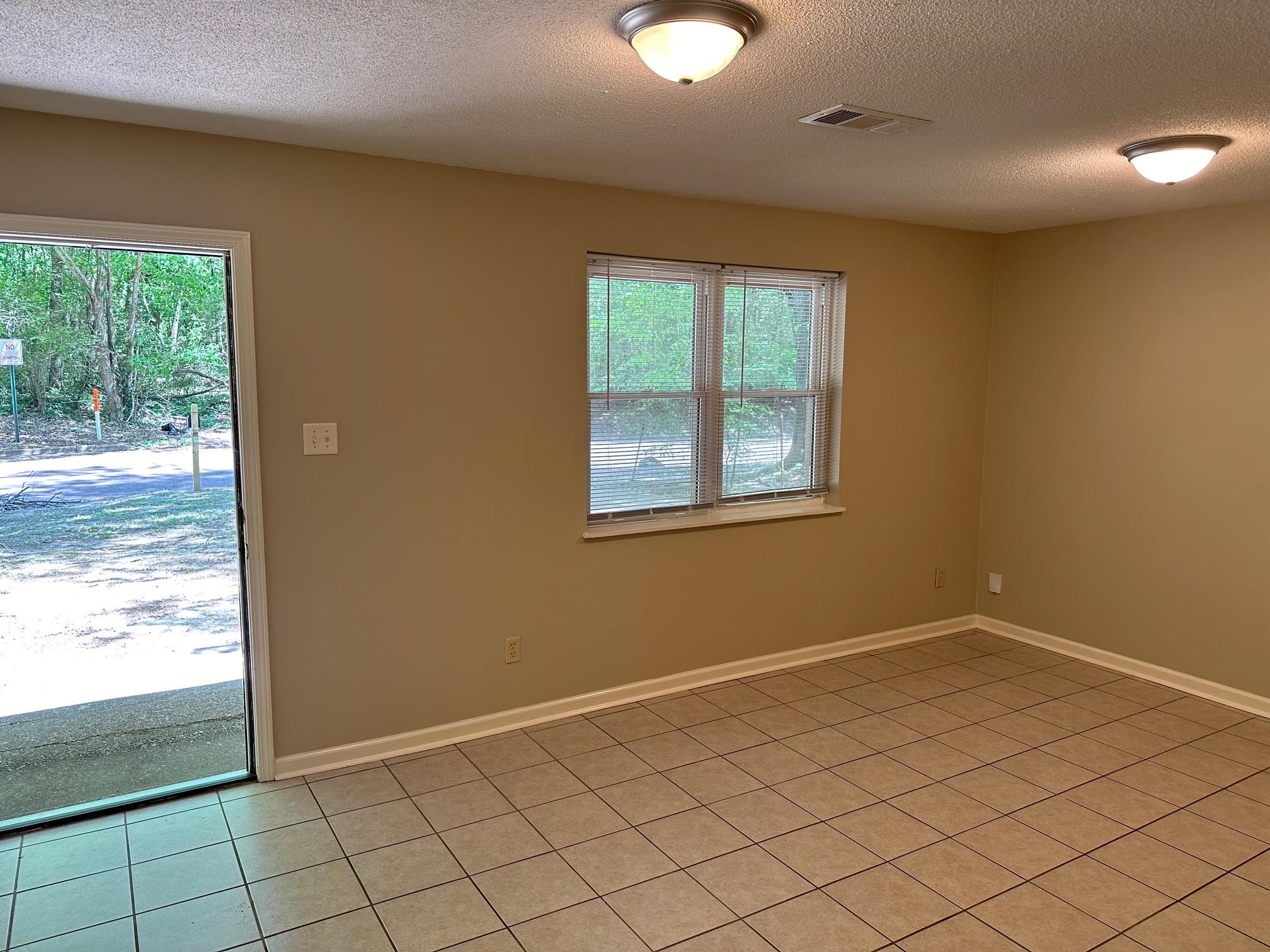 317 Sycamore Road Collierville, TN 38017 - Photo 4 of 16 Gallery Image 4