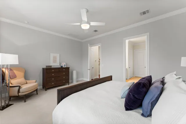 $739,900 | 205 Friesian Lane, The Woodlands, TX 77382