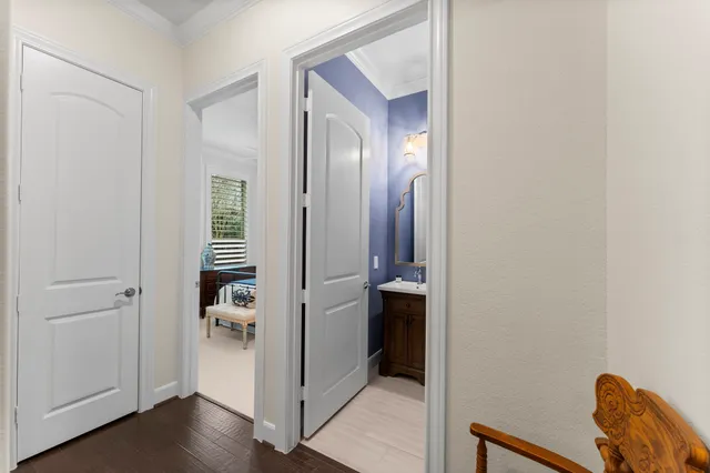 $739,900 | 205 Friesian Lane, The Woodlands, TX 77382