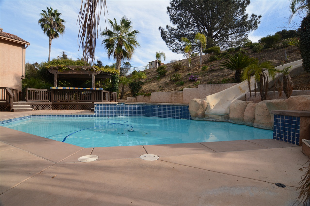 2989 Racetrack View Drive Del Mar, CA 92014 - Photo 4 of 25