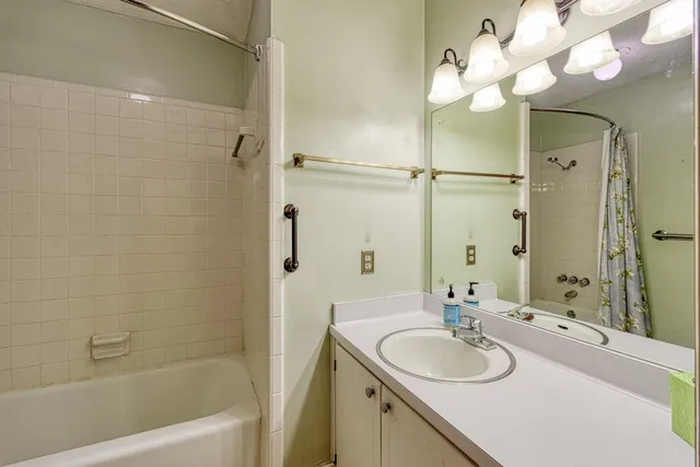 $240,000 | 808 Cecelia Drive, Boiling Springs, SC 29316