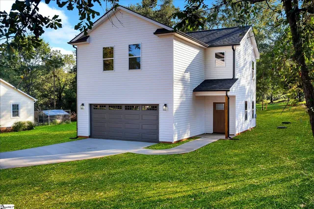 $278,995 | 1129 Old Spartanburg Highway, Wellford, SC 29365