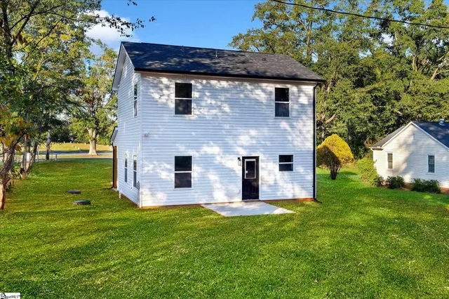 $278,995 | 1129 Old Spartanburg Highway, Wellford, SC 29365