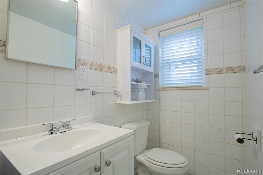 8358 Smethwick Road Sterling Heights, MI 48312 - Photo 19 of 34 Gallery Image 19