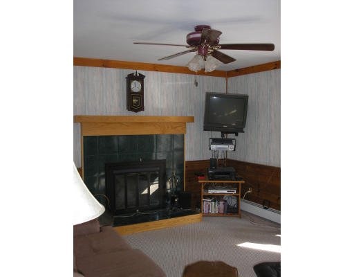 212 Wheeler Road Ashby, MA 01431 - Photo 5 of 15