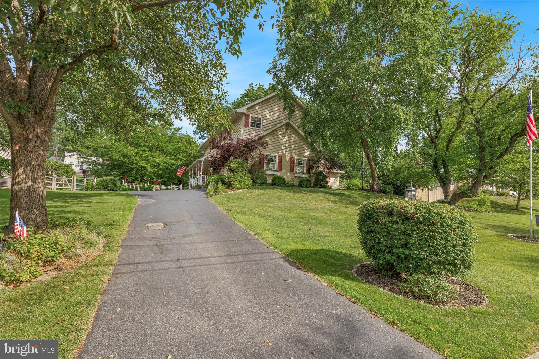 3019 Eisenhower Road Norristown, PA 19403 - Photo 4 of 24 Welcome to 3019 Eisenhower Road!