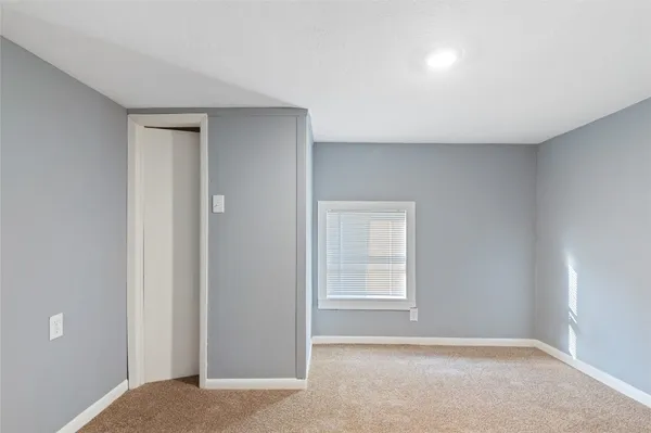 $1,800 | 10502 Royal Oaks Drive, Houston, TX 77016