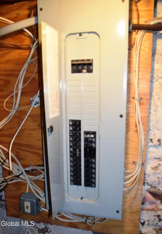 $159,900 | 79 Boulevard, Hudson Falls, NY 12839