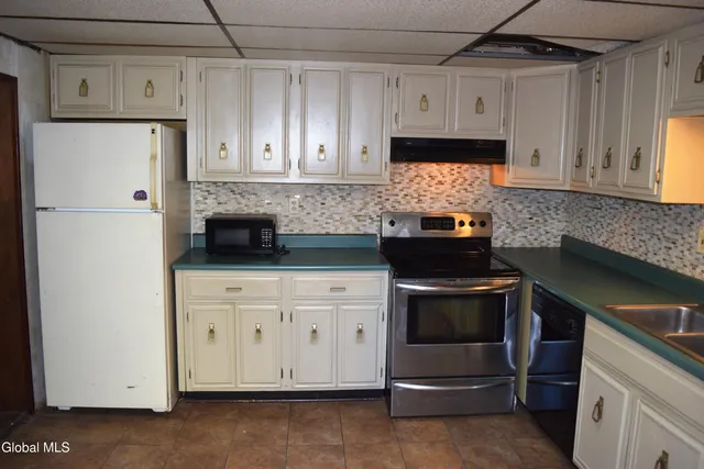 $159,900 | 79 Boulevard, Hudson Falls, NY 12839