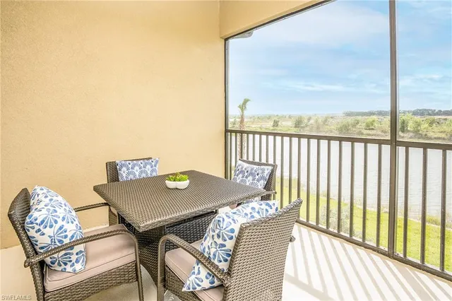 $4,150 | 15257 Zeno Way, Unit 202, Naples, FL 34114