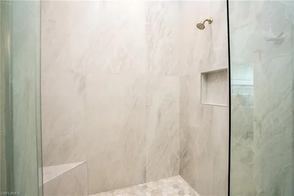 $3,700 | 15257 Zeno Way, Unit 202, Naples, FL 34114