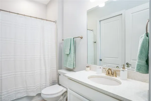 $3,700 | 15257 Zeno Way, Unit 202, Naples, FL 34114