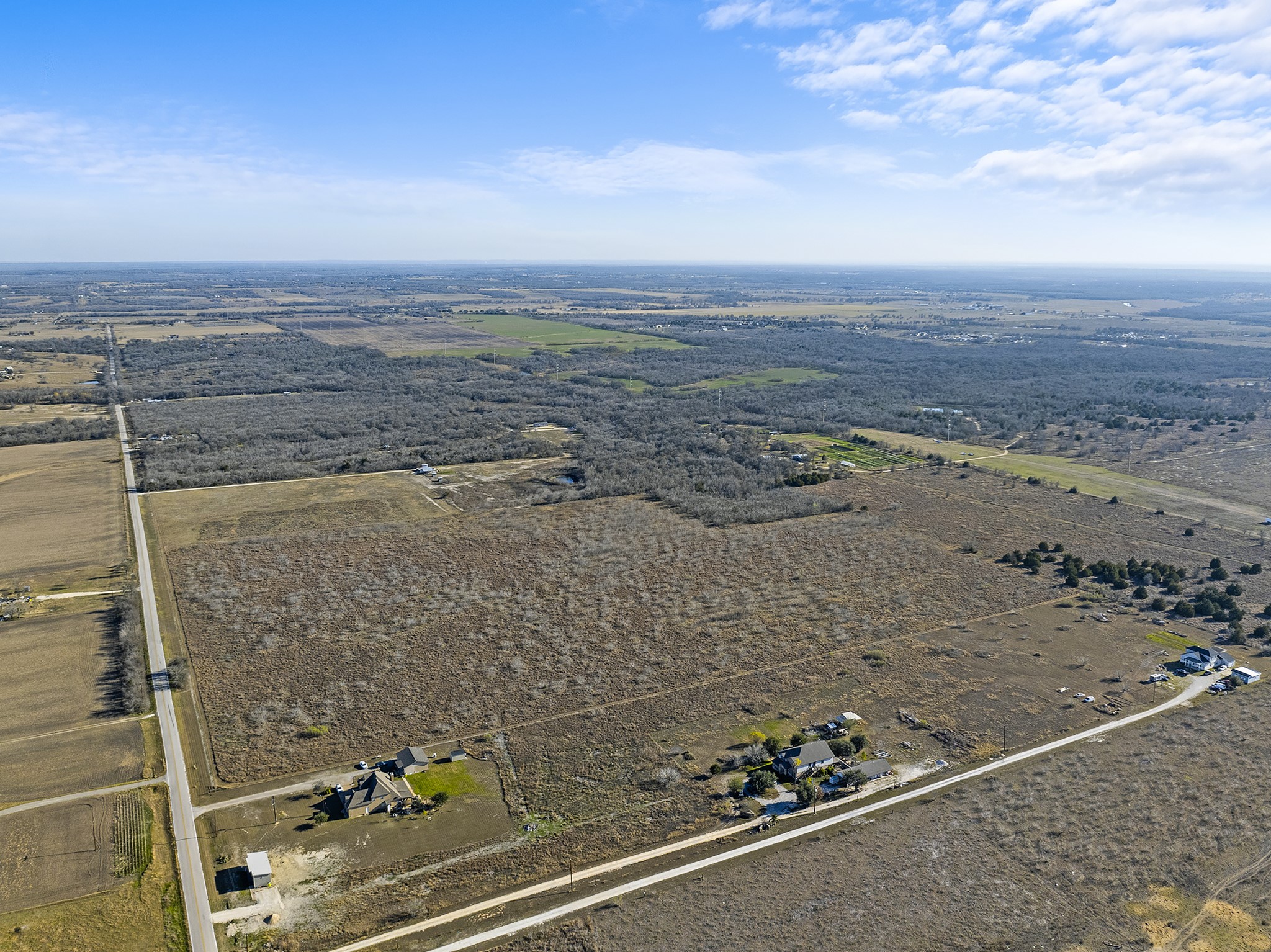 17501 Albert Voelker Road Elgin, TX 78621 - Photo 4 of 11 a view of a terrace