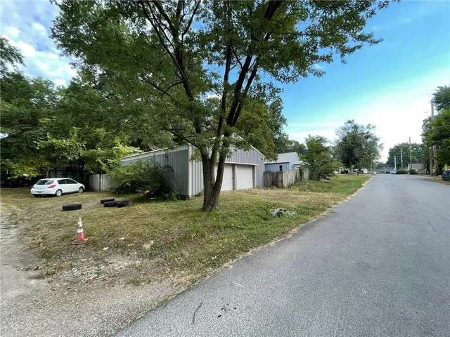 $92,500 | 209 East Kentucky Street, Windsor, MO 65360